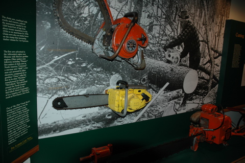NYMuseumChainsaws
